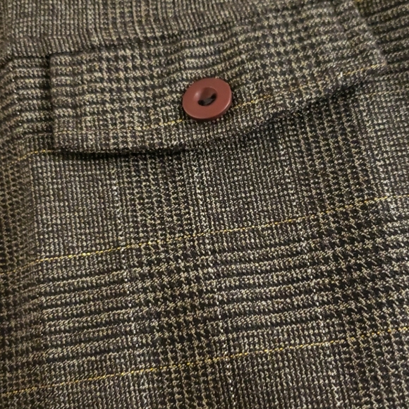 Knee length Shorts size Small - Picture 5 of 5